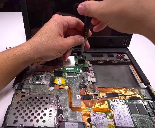 Замена видеокарты на ноутбуке Acer — цена от руб. в сервисном центре Мастерплюс